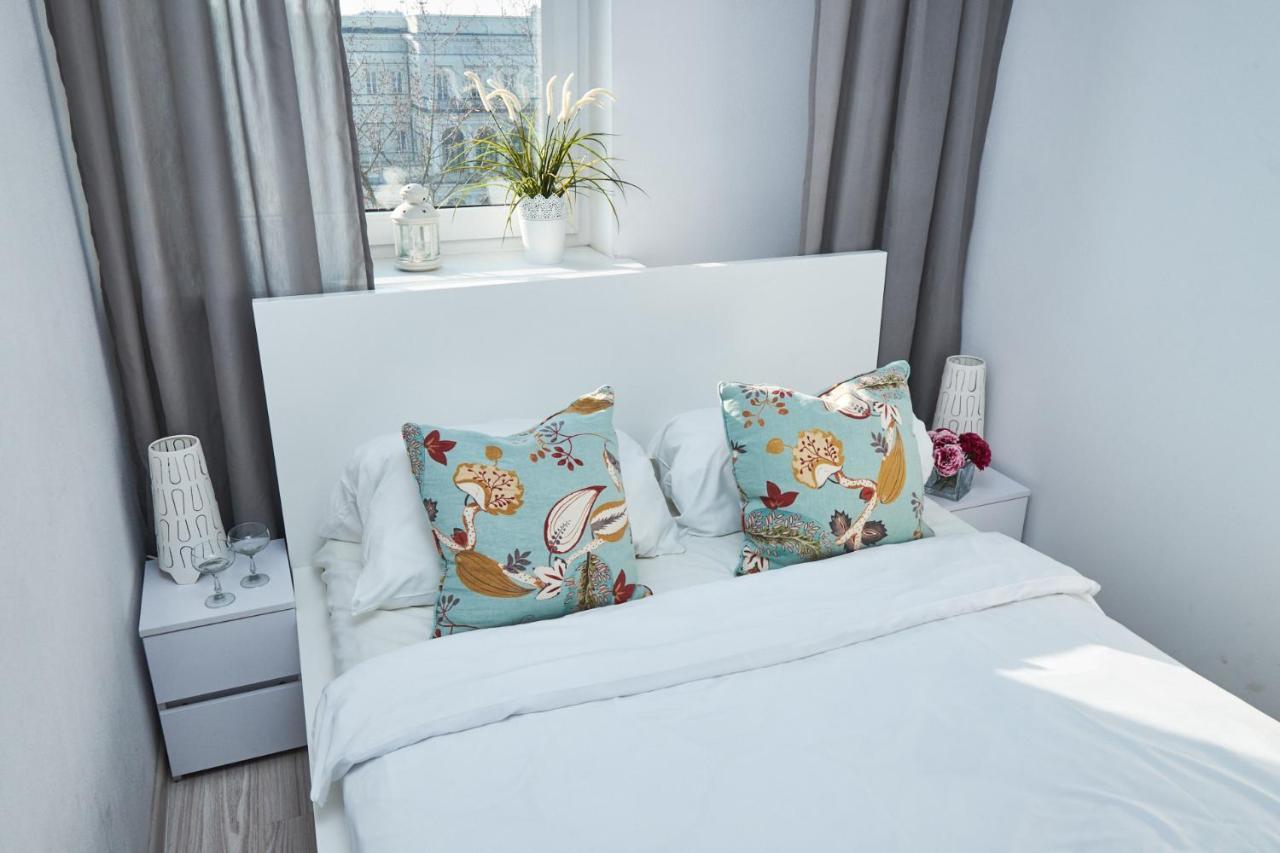 Noctis Apartment Senatorska Warsawa Bagian luar foto